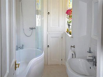 Longworth Villa Челтнъм Екстериор снимка